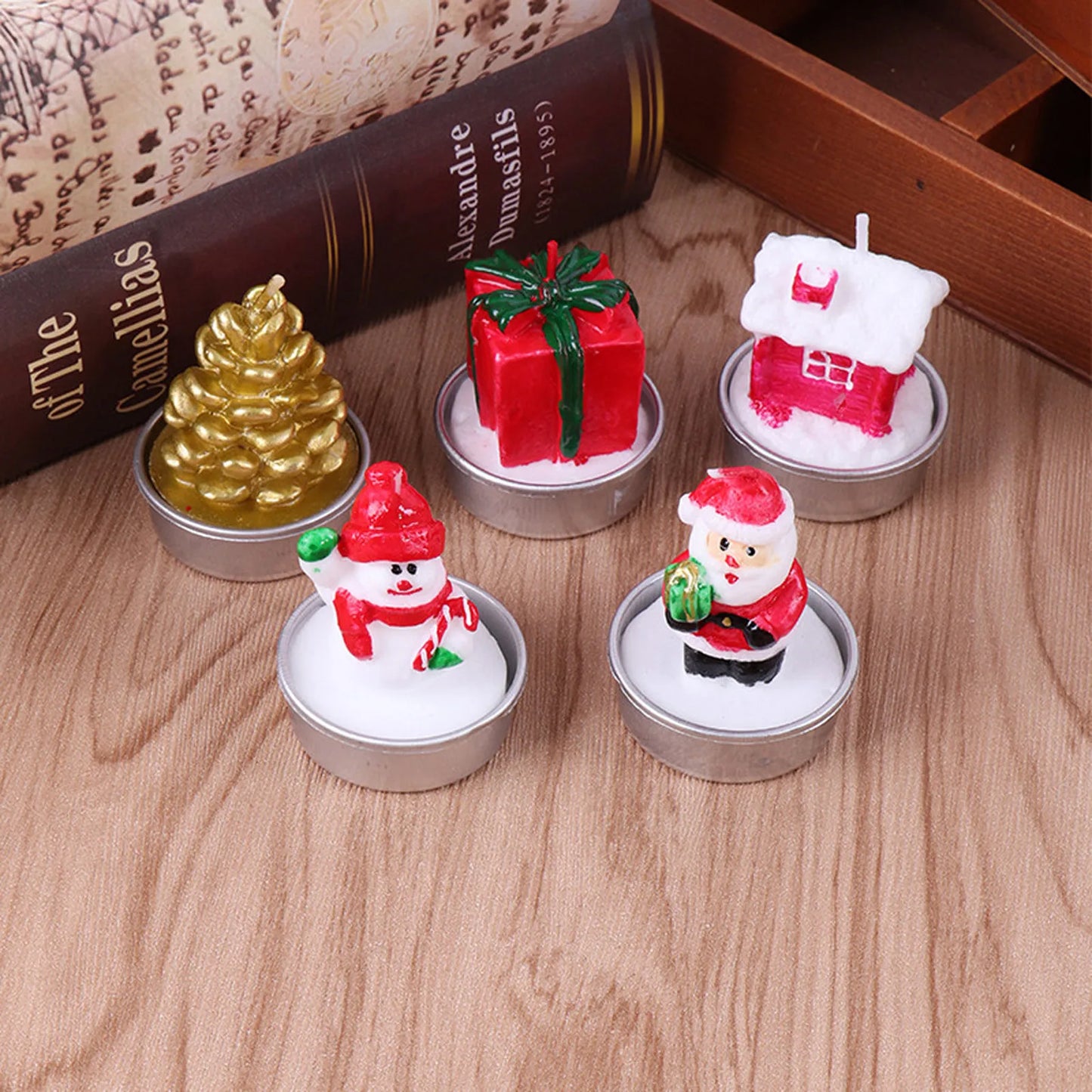 Christmas Scented Candle Tree & Santa Design Decor